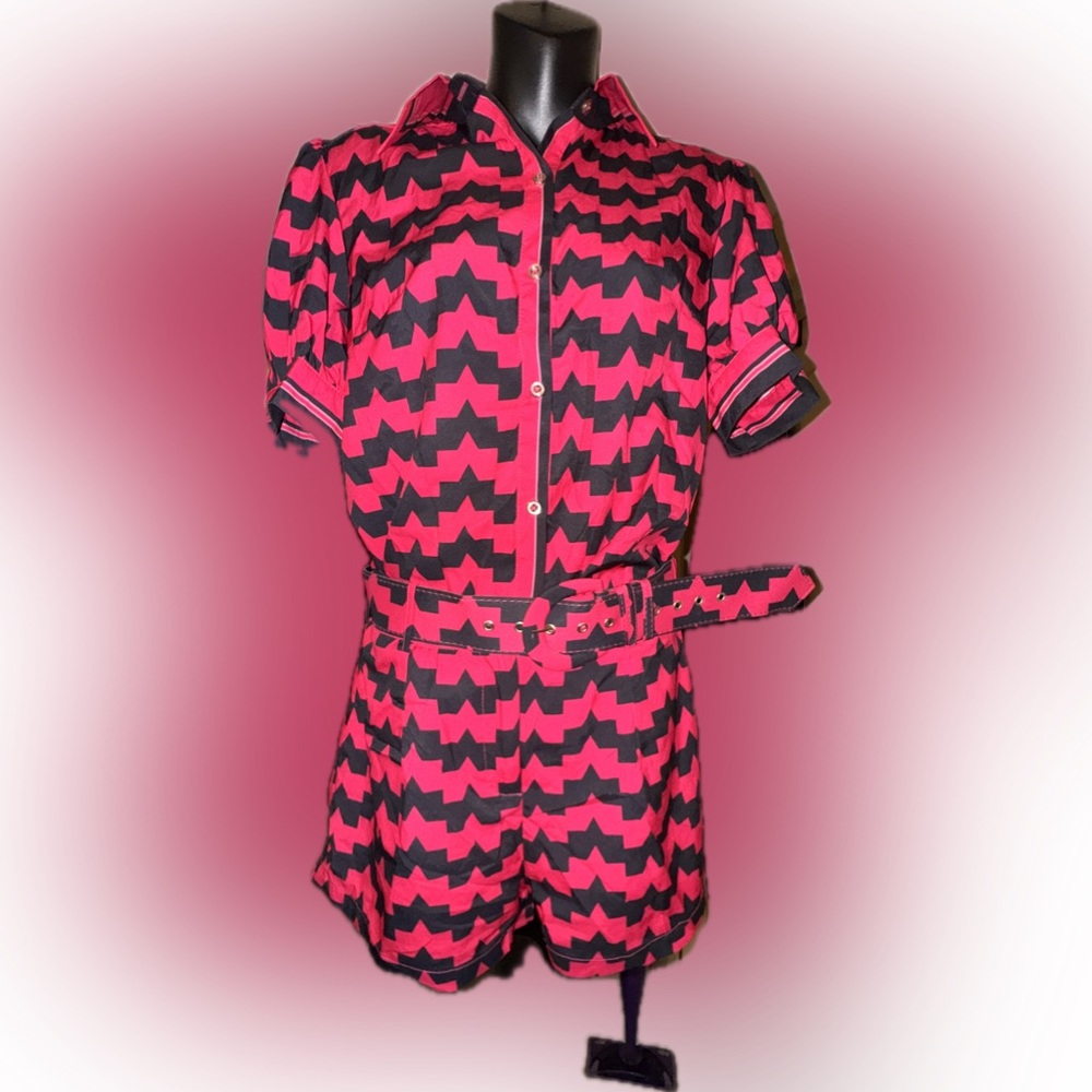 Women’s 2 piece shorts set with belt